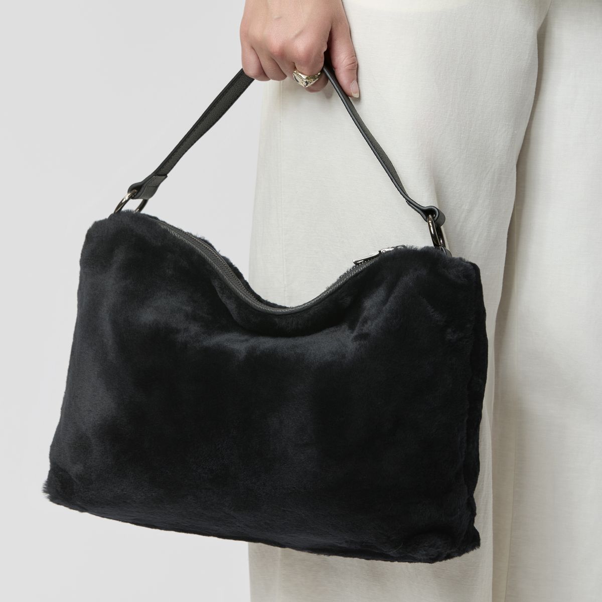 Olivia Maxi Tasche | Lammwolle Beige