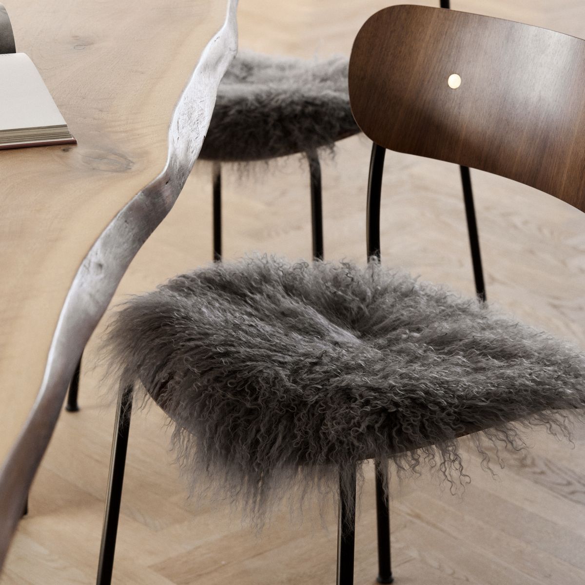 Lammfell Stuhlauflage | Tibet | D38 cm Arctic Sunrise