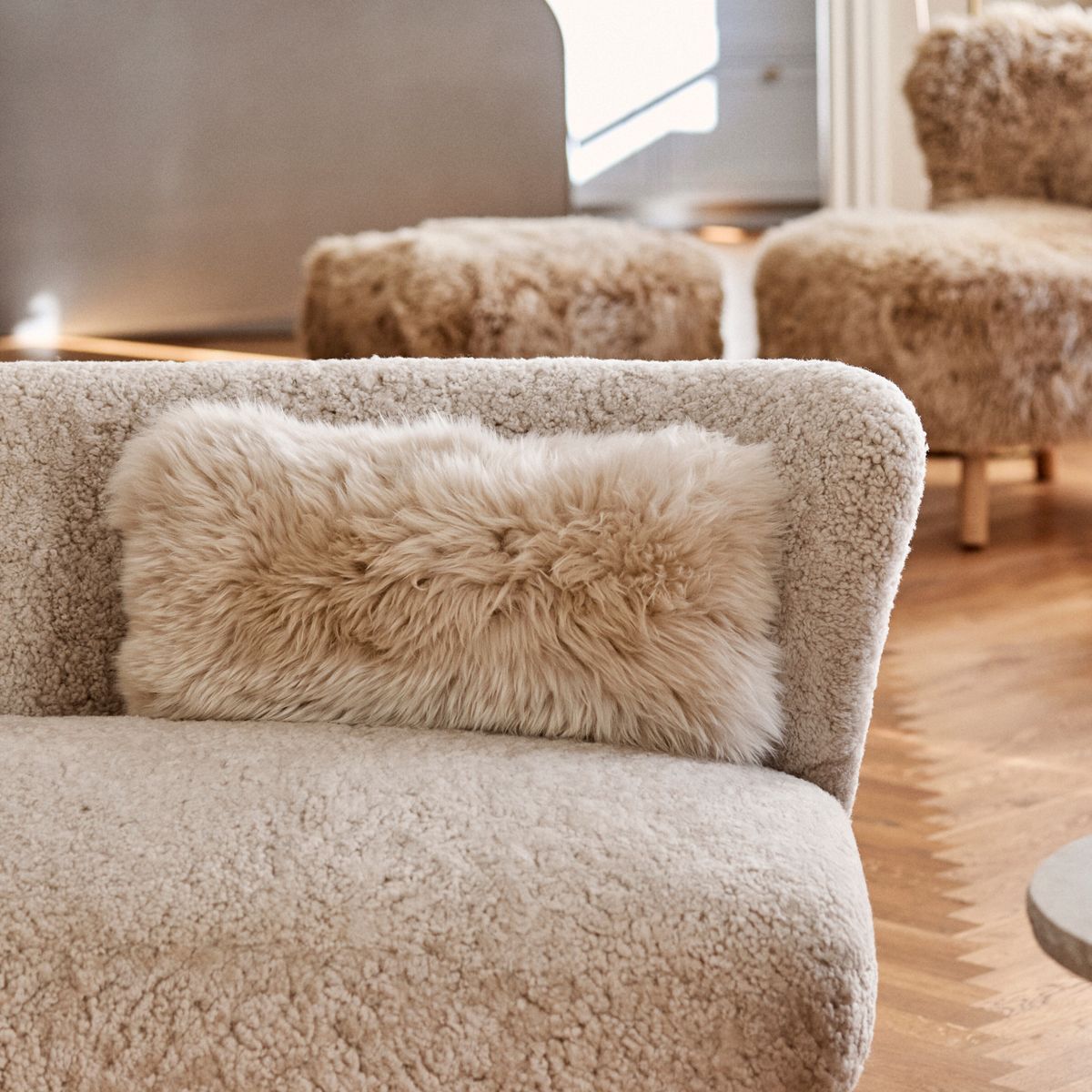 Lammfellkissen | Langhaar | Neuseeland | 28x56 cm Schwarz