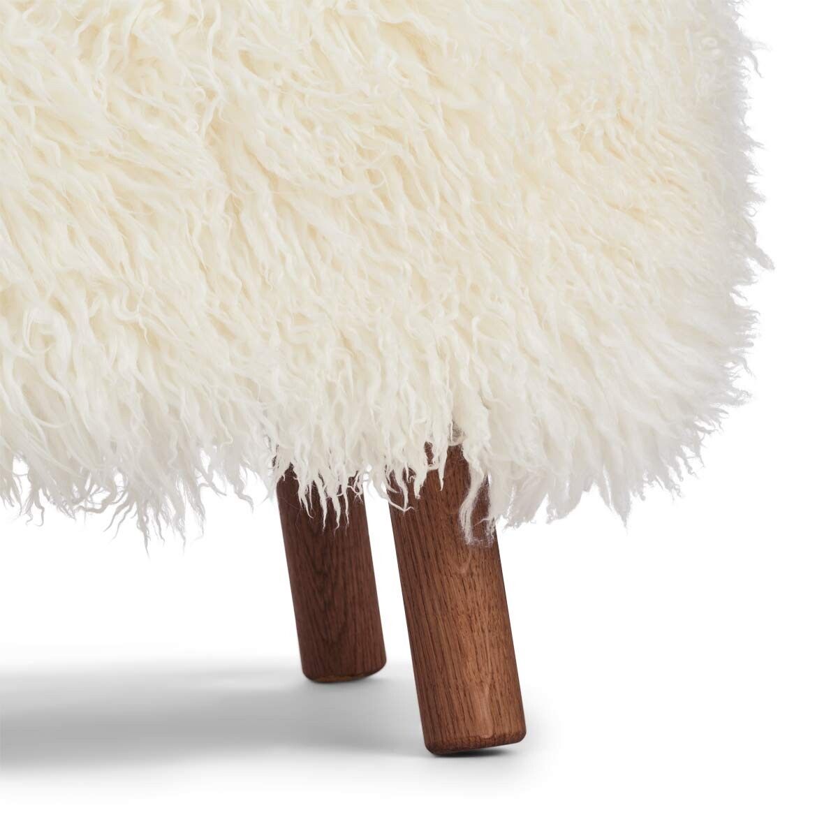 Emily Hocker | Langhaar | Design Möbel Schneeweiß