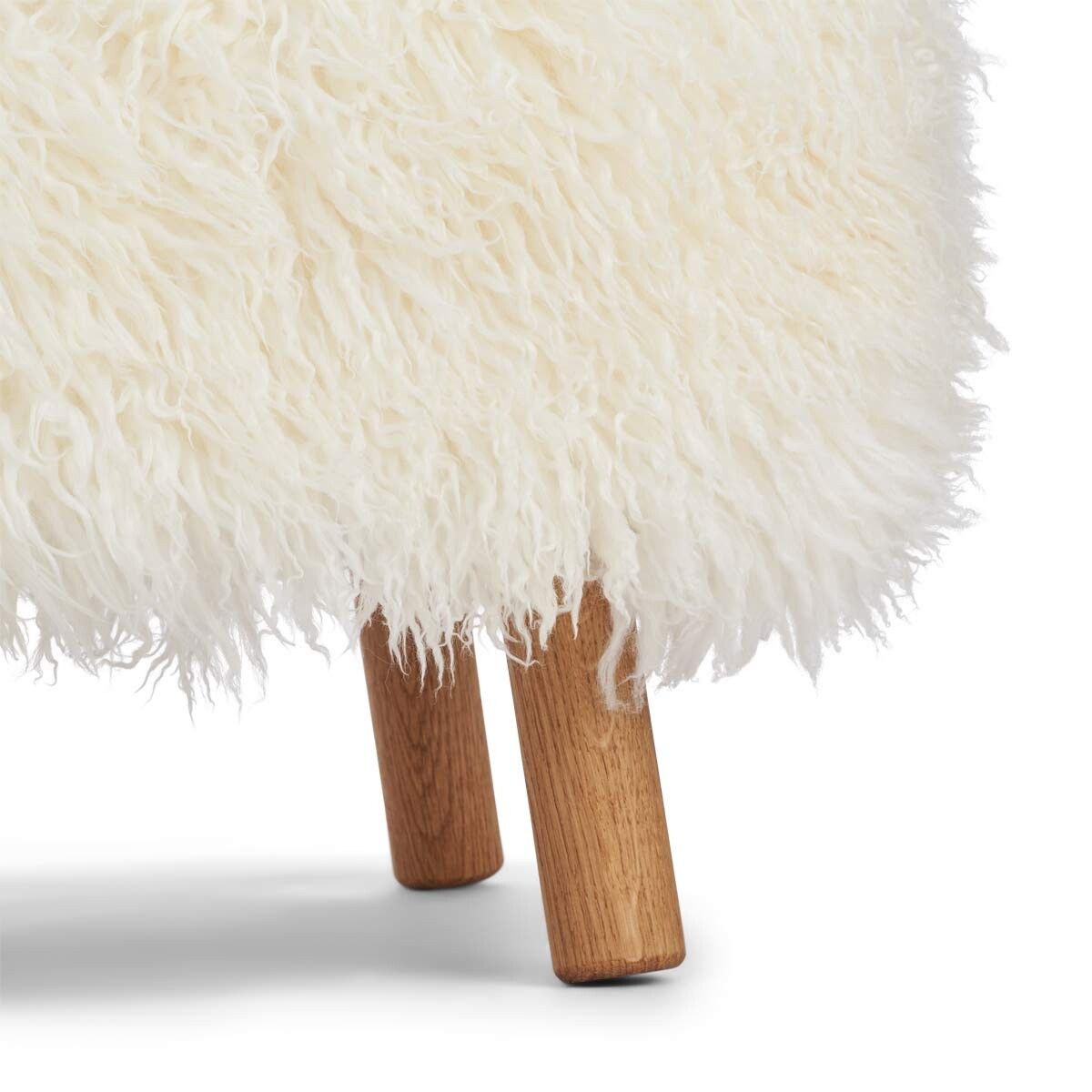 Emily Hocker | Langhaar | Design Möbel Schneeweiß