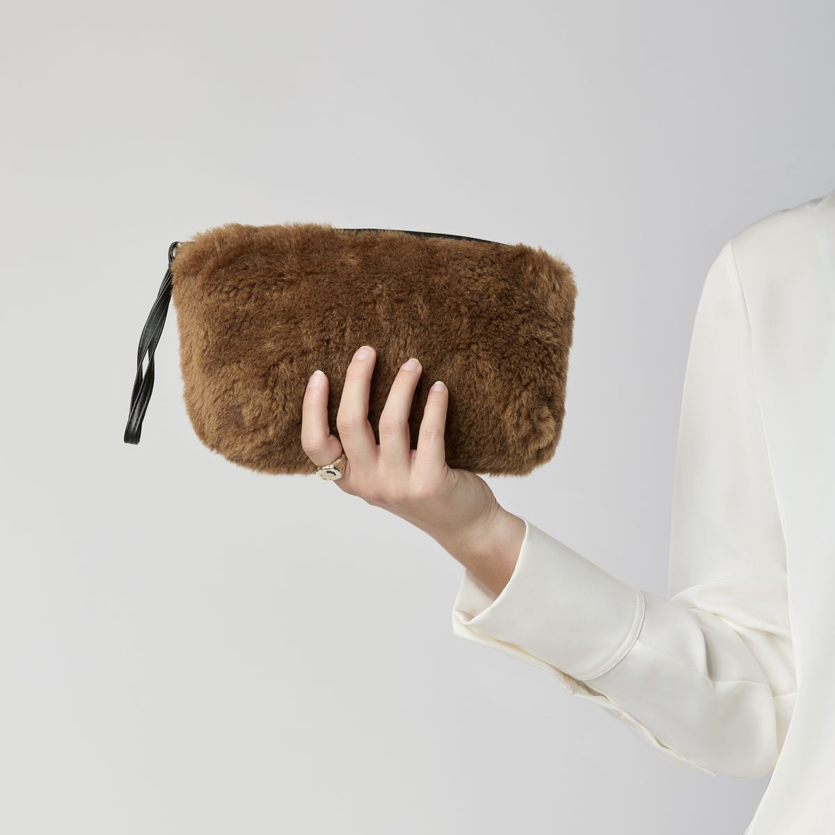 Nelly Clutch | Lammfell Lederbraun