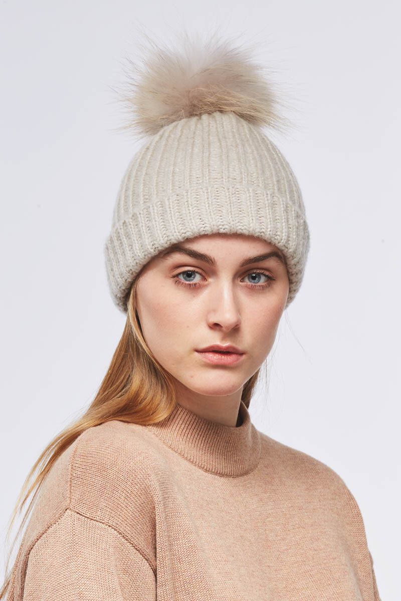 Simone Beanie | Wolle, Waschbär