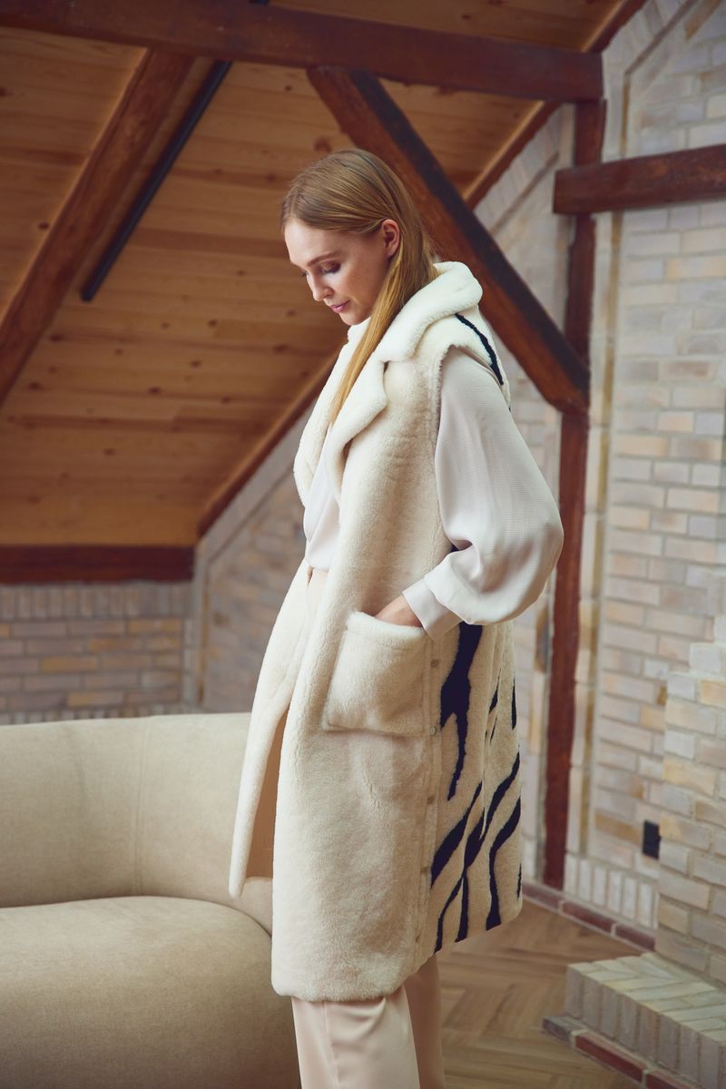 Raelynn Weste | Shearling