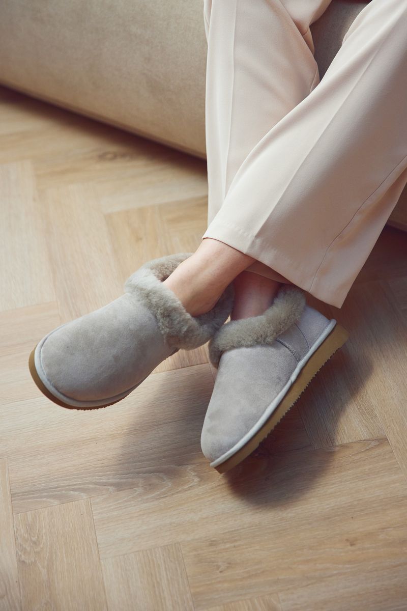 Hard Sole Slipper | Wildleder, Lammwolle