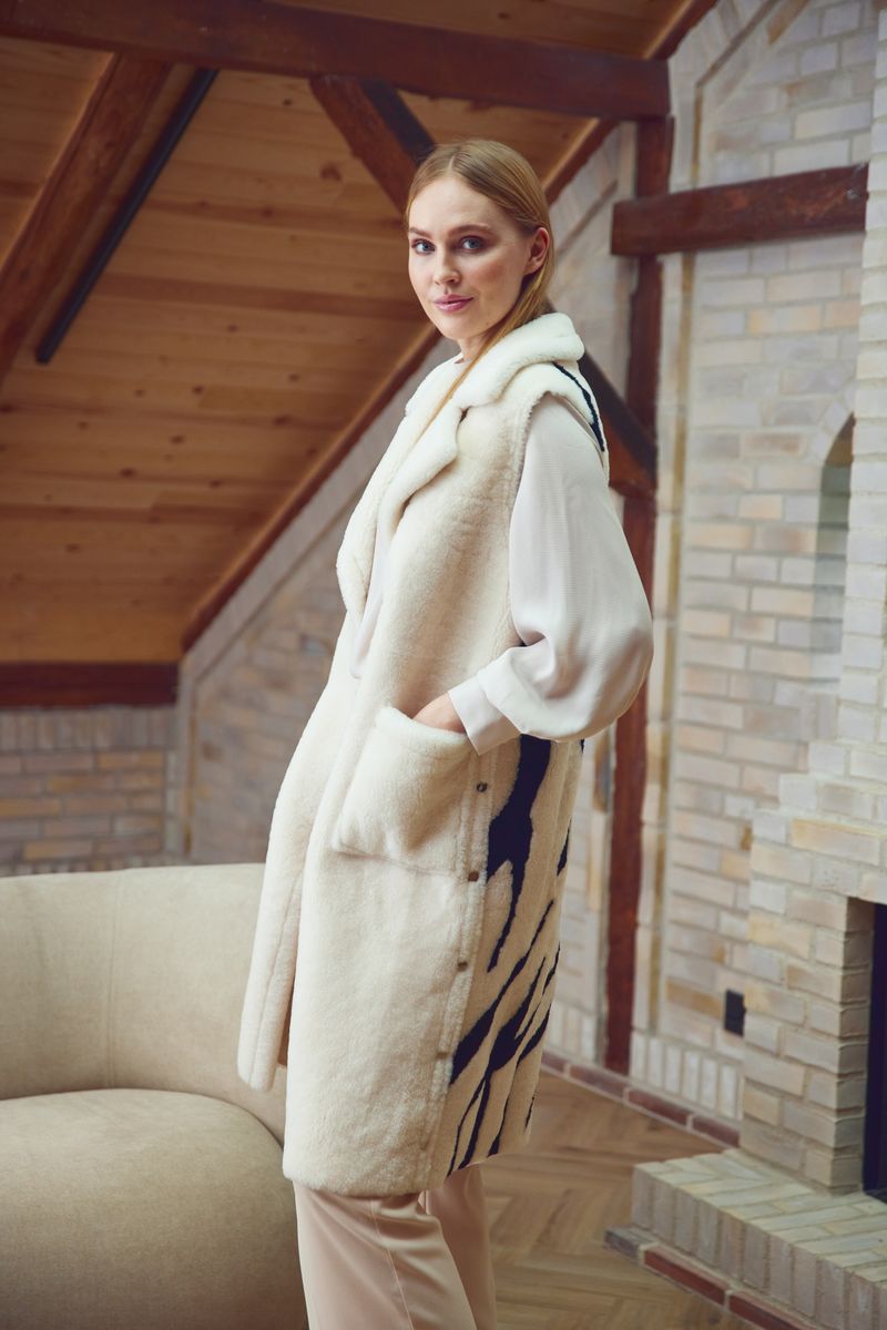 Raelynn Weste | Shearling