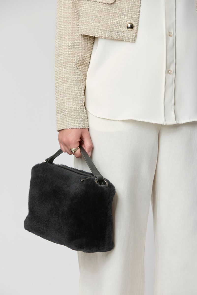 Olivia Tasche | Lammwolle Schwarz