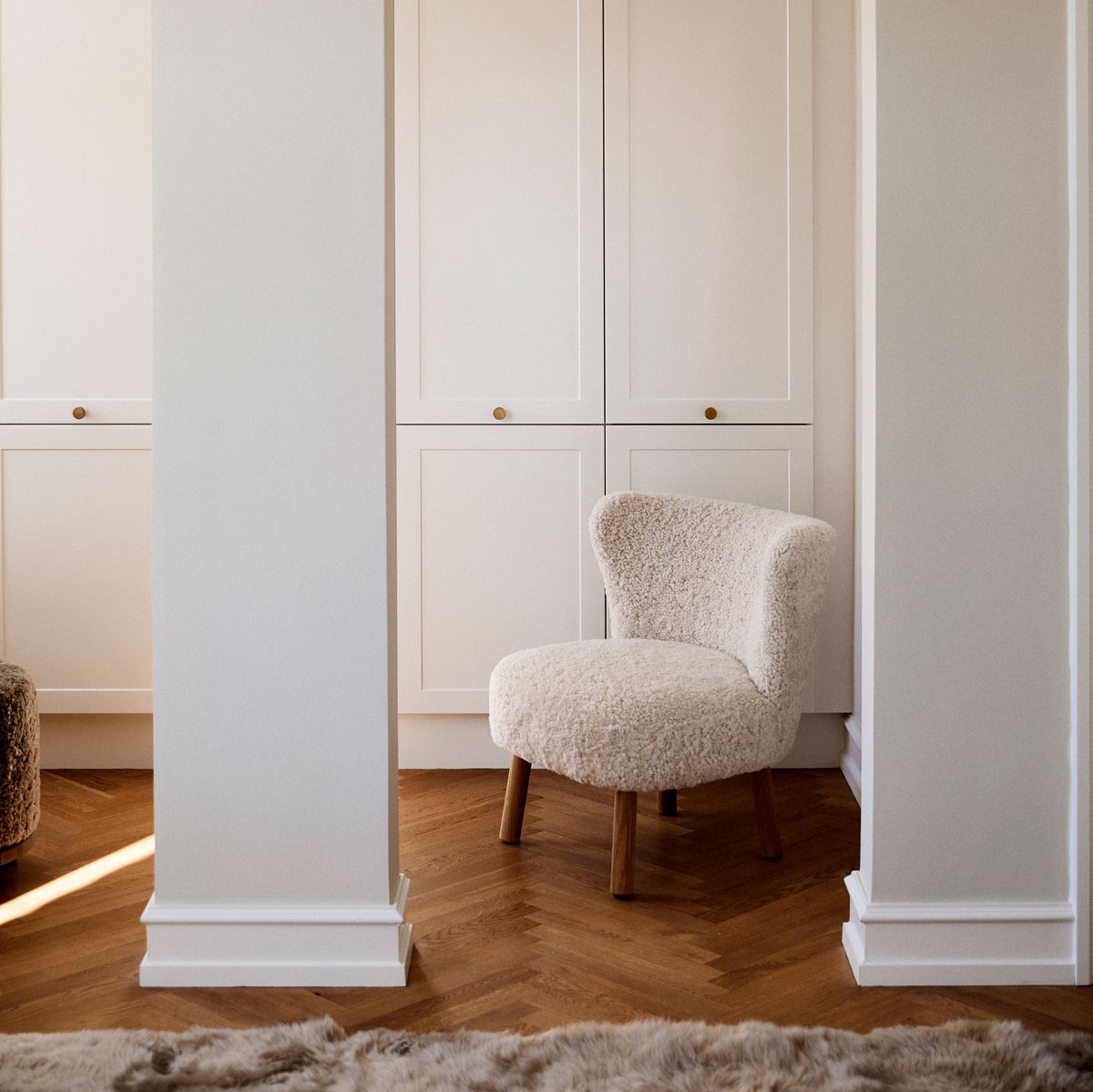 Emily Loungesessel | Kurzhaar | Design Möbel Anthrazit